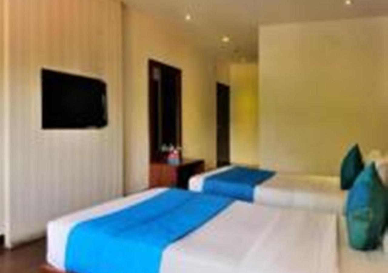 Hotel Landmark Chandīgarh Dış mekan fotoğraf